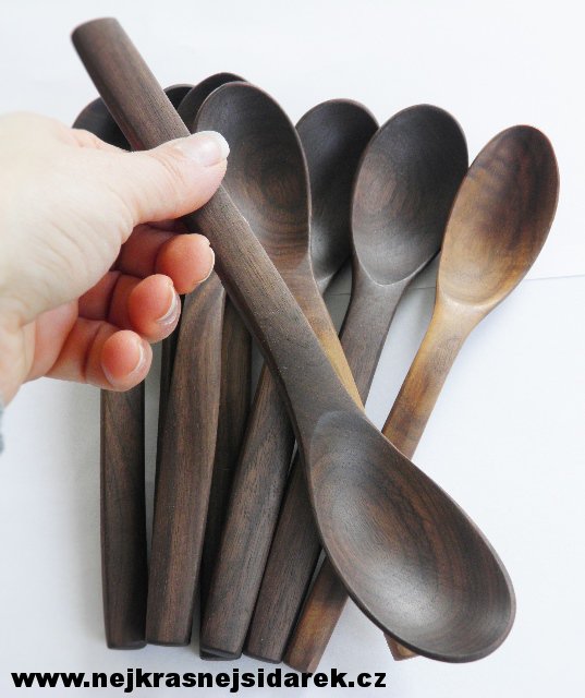Dřevěná lžíce - Na teplé jídlo - Ořešák tmavý > varianta Ořešák americký