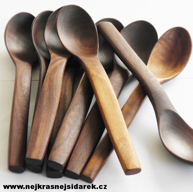 Dřevěná lžíce - Na teplé jídlo - Ořešák tmavý > varianta Ořešák americký