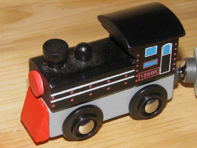 Dřevěný vláček na magnet > varianta 3