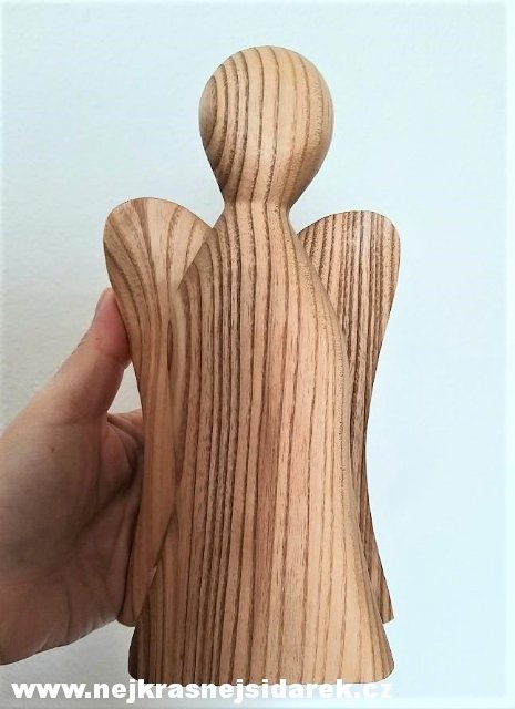 Anděl ze dřeva - velký > varianta Jasan