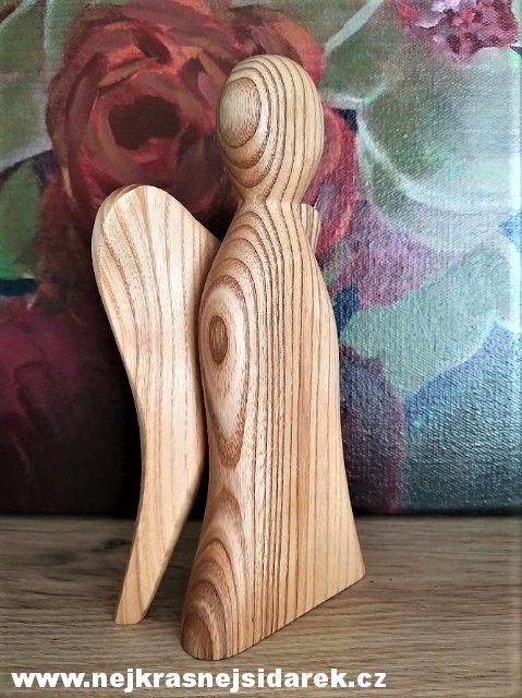 Anděl ze dřeva - velký > varianta Jasan