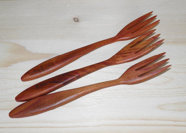 Dřevěná vidlička - Švestka > varianta Švestka