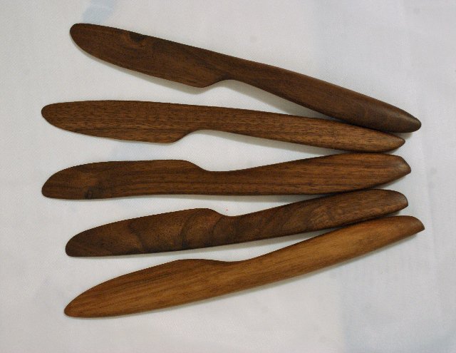 Dřevěný nůž - Ořešák > varianta malá