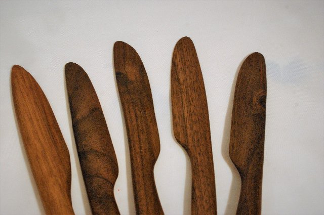 Dřevěný nůž - Ořešák > varianta malá