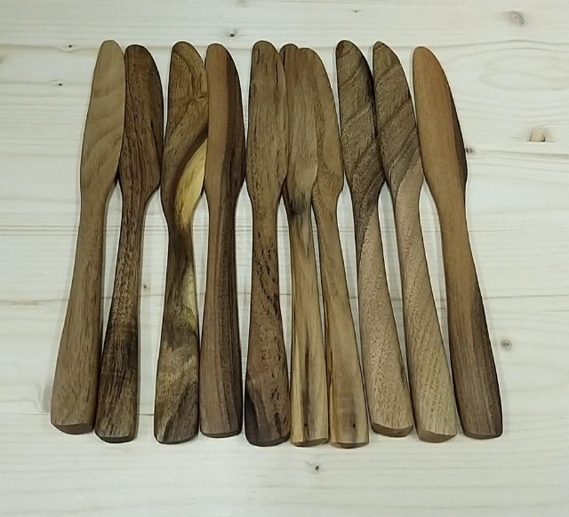 Dřevěný nůž - Ořešák vlašský > varianta Ořešák vlašský