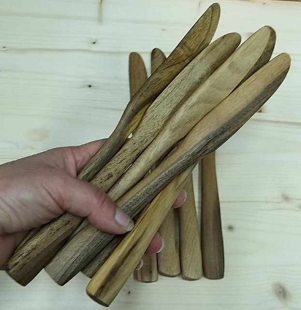 Dřevěný nůž - Ořešák vlašský > varianta Ořešák vlašský