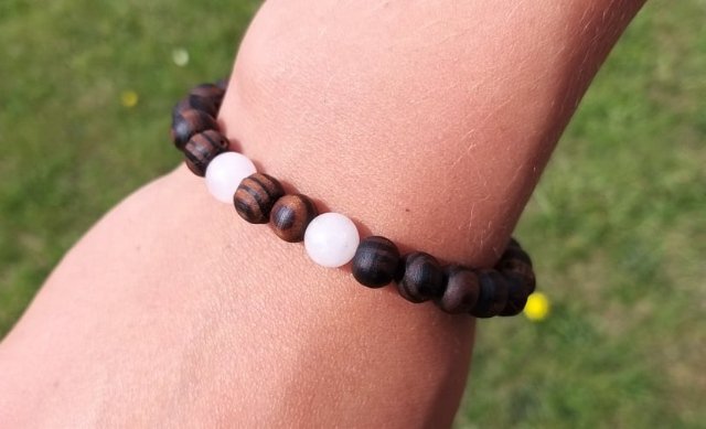 Náramek s růženínem > varianta Dámská a dětská