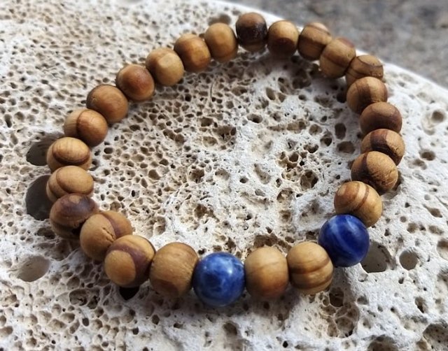 Sodalitový náramek se dřevem > varianta PÁNSKÁ, DÁMSKÁ, DĚTSKÁ