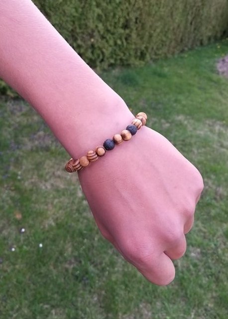 Lávový náramek se dřevem > varianta PÁNSKÁ, DÁMSKÁ, DĚTSKÁ