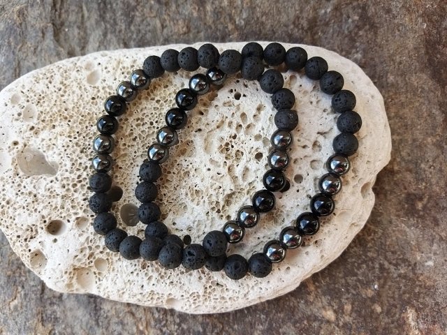 Pánský náramek z lávy s onyxem a hematitem > varianta pánský