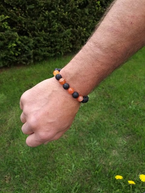 Pánský náramek z lávy s karneolem > varianta pánský