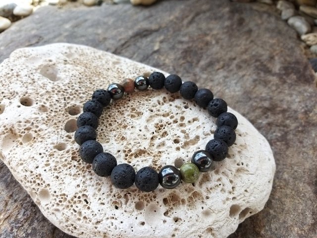 Pánský náramek z lávy s unakitem a hematitem > varianta pánský