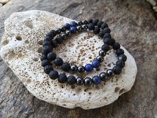 Pánský náramek z lávy se sodalitem a hematitem > varianta pánský
