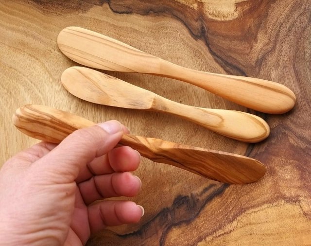 Dřevěný nůž - Oliva > varianta menší a větší