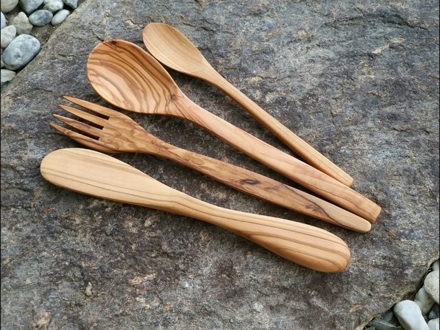 Set příborů z olivového dřeva > varianta oliva