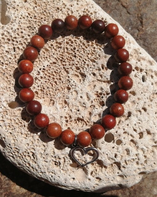 Mahagonový náramek se srdcem > varianta PÁNSKÁ, DÁMSKÁ, DĚTSKÁ