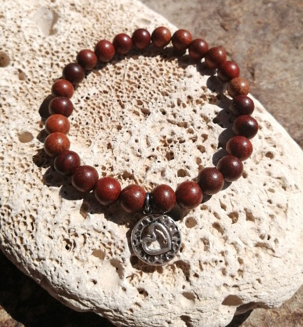 Mahagonový náramek se srdcem > varianta PÁNSKÁ, DÁMSKÁ, DĚTSKÁ