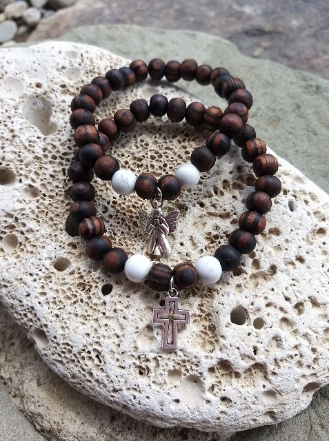 Set náramků z ořešáku s magnezitem > varianta PÁNSKÁ, DÁMSKÁ, DĚTSKÁ