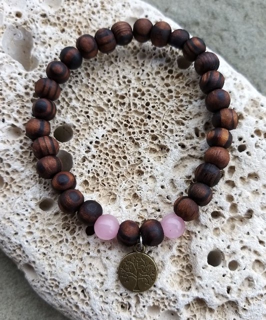 Náramek z ořešáku s růženínem > varianta PÁNSKÁ, DÁMSKÁ, DĚTSKÁ