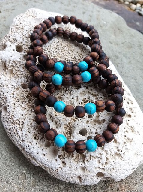Náramek z ořešáku s tyrkysem > varianta PÁNSKÁ, DÁMSKÁ, DĚTSKÁ