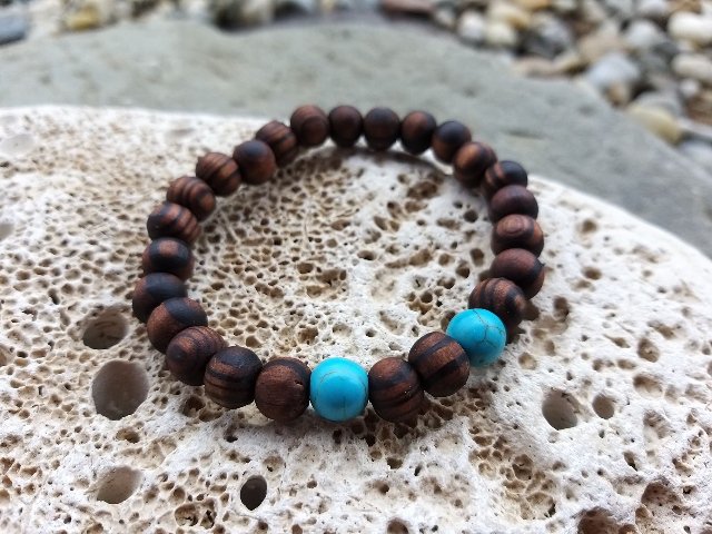 Náramek z ořešáku s tyrkysem > varianta PÁNSKÁ, DÁMSKÁ, DĚTSKÁ