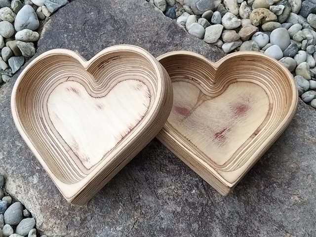 Srdcová mísa z Břízy > varianta bříza