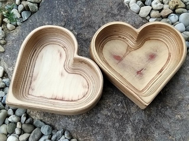 Srdcová mísa z Břízy > varianta bříza
