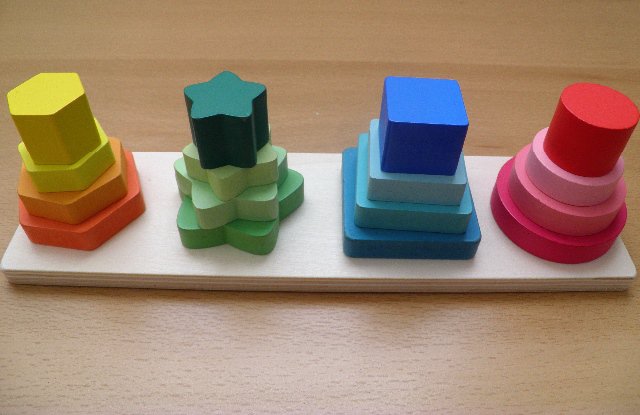 Dřevěná skládačka - Pyramida > varianta obdelník