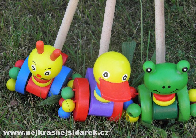 Tahací zvířátko na tyči - rachtací > varianta Na tyči