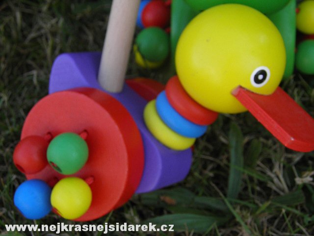 Tahací zvířátko na tyči - rachtací > varianta Na tyči