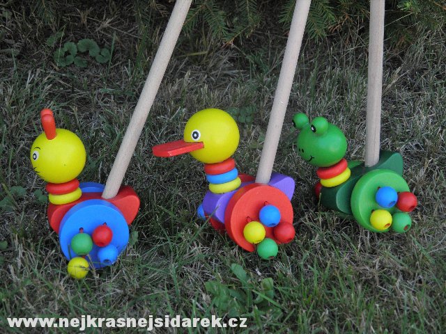 Tahací zvířátko na tyči - rachtací > varianta Na tyči