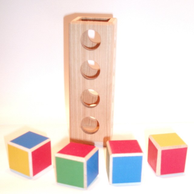 Hlavolam - Čtyři kostky > varianta barevná > 40x125x40mm