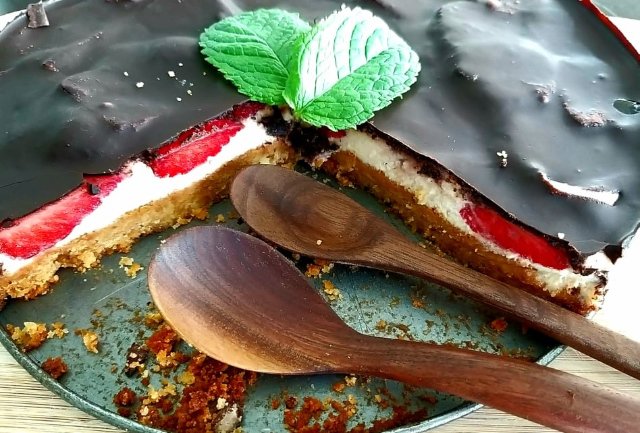 Set dvou lžiček z ořešáku > varianta úzká a široká