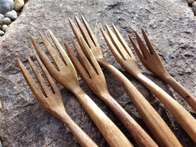 5+1 ZDARMA - ořešák vlašský vidlička > varianta ořešák vlašský