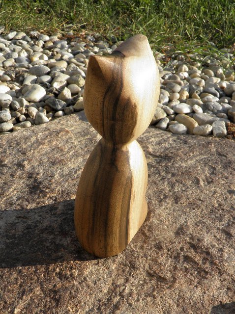 Kočka ze dřeva- menší > varianta ořešák vlašský2