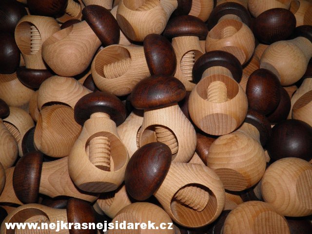 Louskáček na oříšky - Hříbek > varianta 2