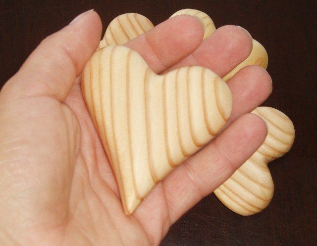 Srdíčko do ruky - BOROVICE > varianta BOROVICE > 6x6cm