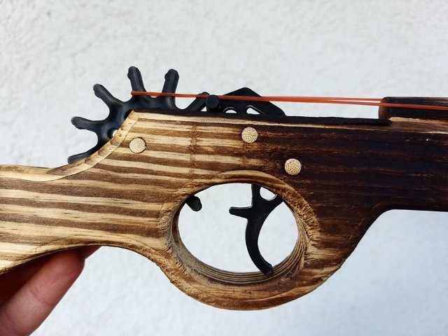 Pistol na gumičky > varianta pistol