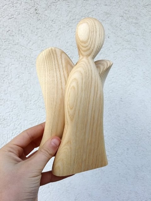 Anděl ze dřeva - velký > varianta Jasan