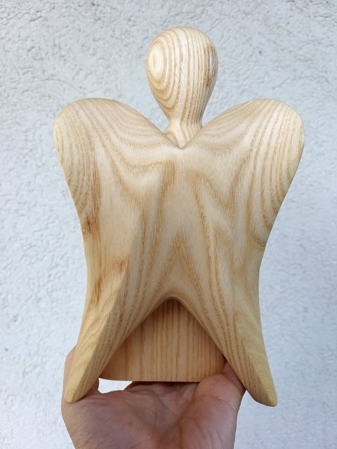 Anděl ze dřeva - velký > varianta Jasan