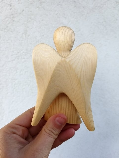 Malý andílek ze dřeva > varianta Borovice