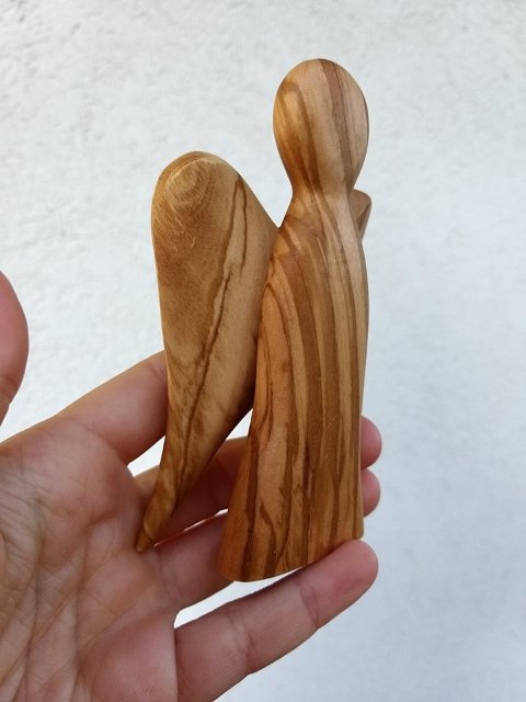 Malý andílek ze dřeva > varianta oliva