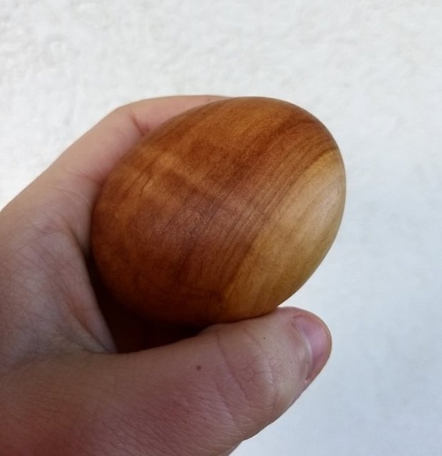 Valounek do ruky > varianta Jabloň tmavá