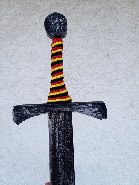 Černý dřevěný meč > varianta černozelená