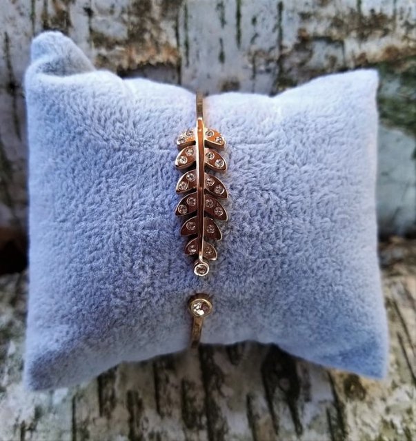 Červený náramek ve tvaru kapradí > varianta Chirurgická ocel