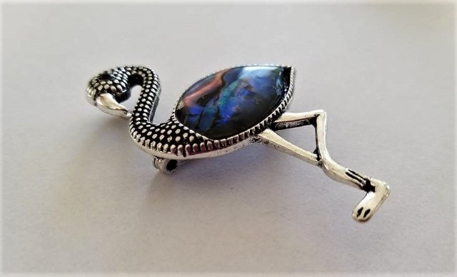 Brož s perletí > varianta Plameňák