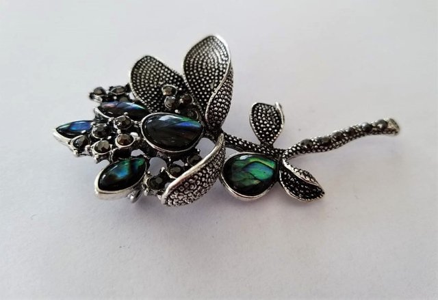 Brož s perletí > varianta Kytka