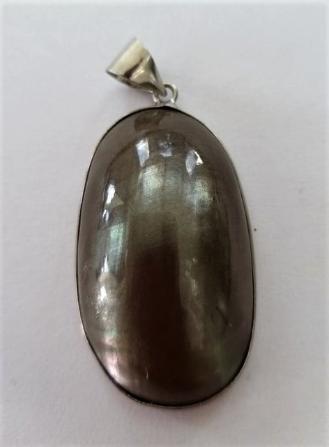 Přívěsek z perleti > varianta Perleť