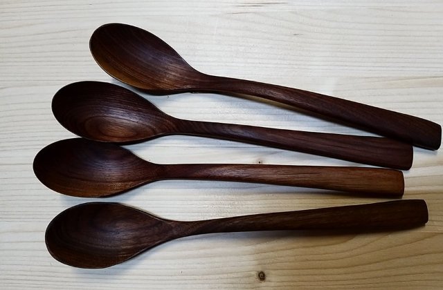 Ořešáková lžíce na jídlo > varianta Úzký náhubek