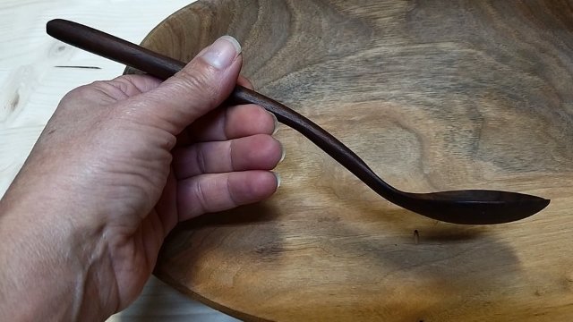 Ořešáková lžíce na jídlo > varianta Široký náhubek